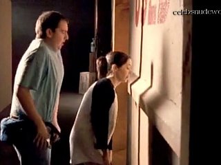 कार्निवोर के वर्ष में Cristin Milioti नग्नता