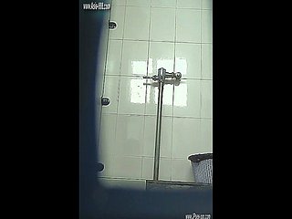 चीनी लड़कियों toilet.123 करने के लिए जाना