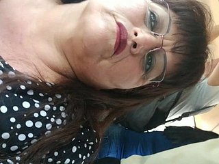 mamuśki spojrzenie na mojego penisa migające moje wybrzuszenie omacku ​​autobusem