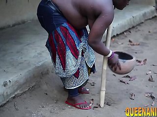 Kepala saya menangkap orang asing yang telah bercinta dengan ibu besar saya di depan umum