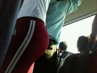 Mr. Voyeur - Gostosa no ônibus