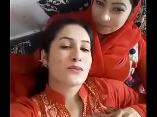 Gadis penyayang yang menyeronokkan Pakistan