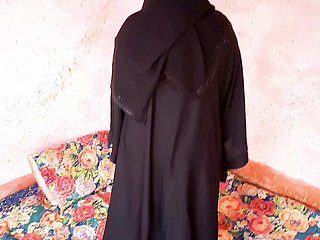 Pakistaanse hijab meisje met abiding geneukt mms hardcore