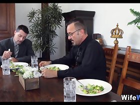 Karım bir Trollop