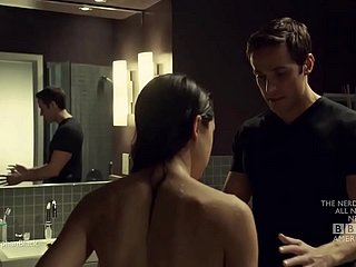 Tatiana Maslany escena de sexo en Waif Black