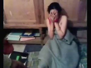 Egyptian Teen Explanations Handjob Be advisable for Her Follower groupie