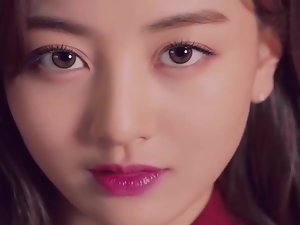 Jihyo & amp; मीना और # 039; सह धमाका डबल टीम