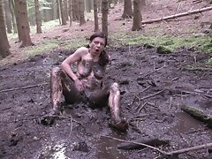 Perempuan murahan Petra dirty1 2016