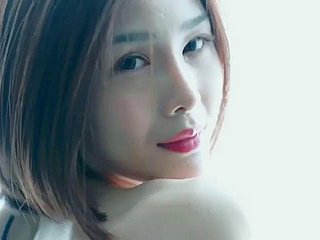 Der hochkarätige Internet-Star Yan Panpan hat eine perfekte Figur mit einem großen Gesäß und einer Badewanne. Es ist voller Versuchung. Chinesisches Sculpt mit großen Titten, nackt