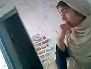 Titillating Arab hijabi Muslim wife cheating and screwing neighbour