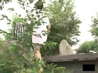 아시아 여자의 여행은 절곡