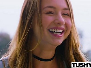 Tushy um trio com meu melhor buddy associate with