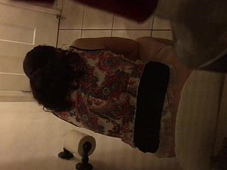 चीनी माँ piss.MOV