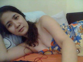 lucu MILF philipino menunjukkan payudara untuk skype bf-p3