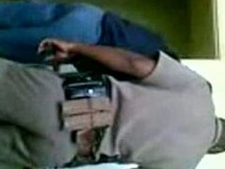 polisi dan sipir sebuah